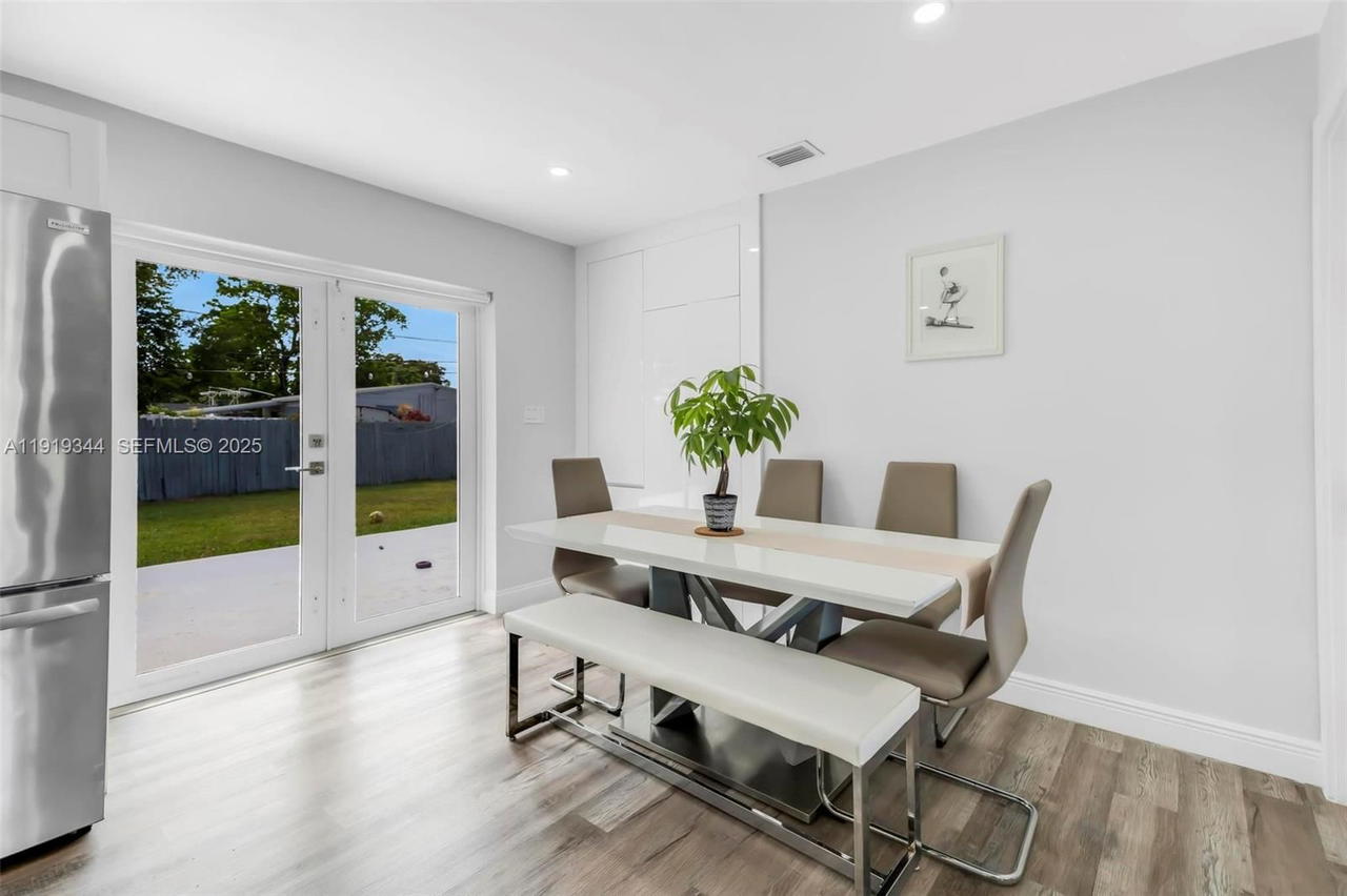 Real estate property located at 330 70th Ave, Broward, Boulevard Heights Sec 7, Hollywood, FL