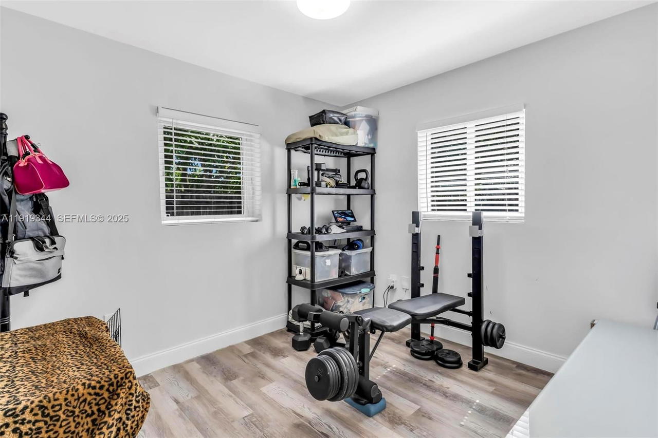 Real estate property located at 330 70th Ave, Broward, Boulevard Heights Sec 7, Hollywood, FL