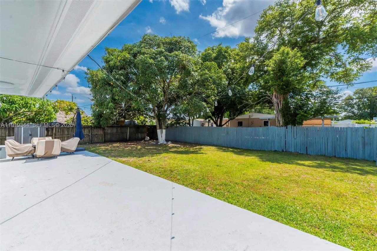 Real estate property located at 330 70th Ave, Broward, Boulevard Heights Sec 7, Hollywood, FL