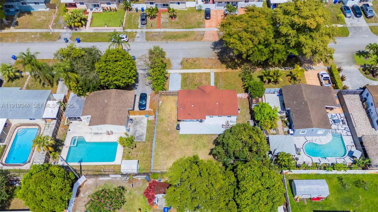 Real estate property located at 330 70th Ave, Broward, Boulevard Heights Sec 7, Hollywood, FL