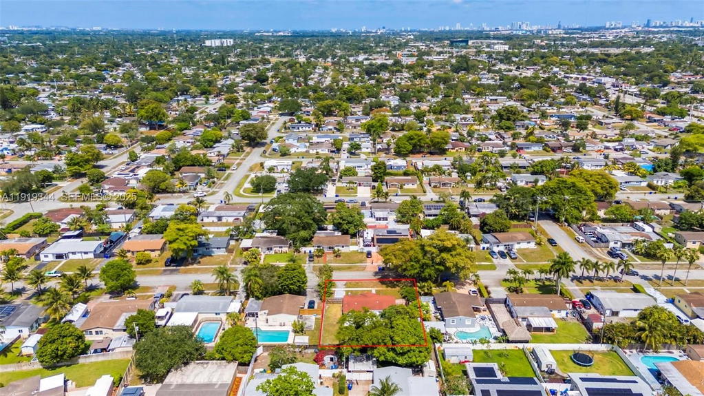Real estate property located at 330 70th Ave, Broward, Boulevard Heights Sec 7, Hollywood, FL