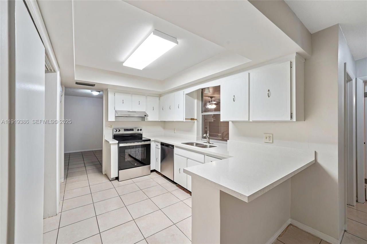 Real estate property located at 7315 Allen Dr, Broward, Boulevard Heights Sec 1, Hollywood, FL