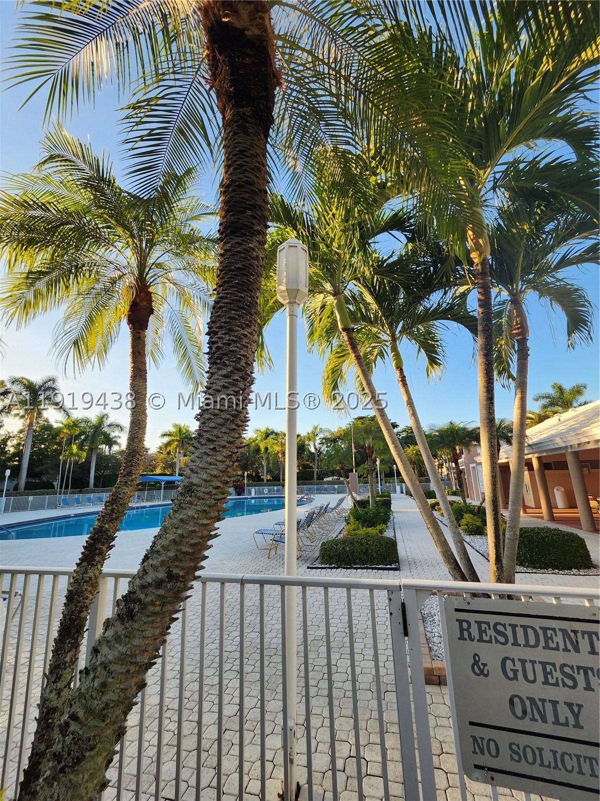 Real estate property located at 7852 Trent Dr #206, Broward, Trent Condominium H, Tamarac, FL