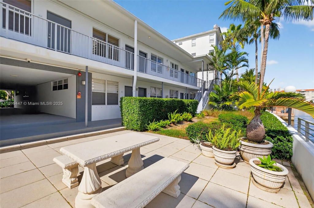 Real estate property located at 2445 Lake Pancoast Dr #4, Miami-dade, Helen Mar Condo, Miami Beach, FL