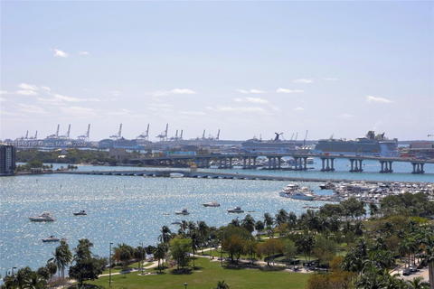 Real estate property located at 2020 Bayshore Dr #1604, Miami-dade, Paramount Bay Condo, Miami, FL
