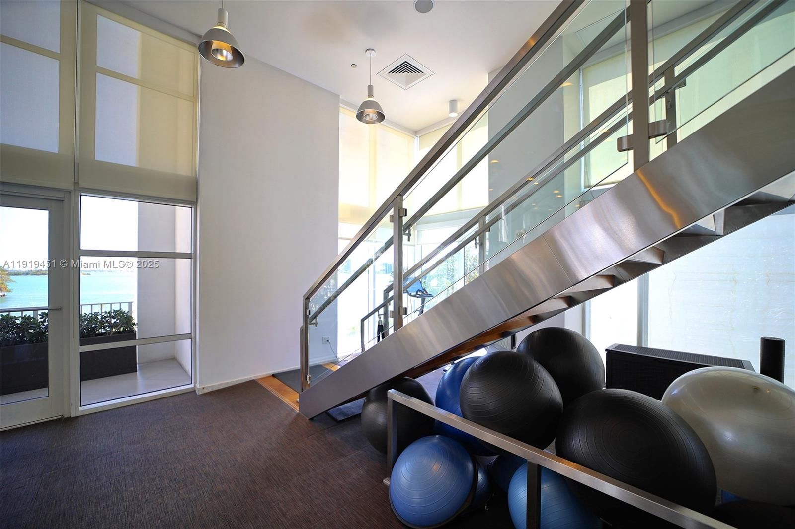 Real estate property located at 2020 Bayshore Dr #1604, Miami-dade, Paramount Bay Condo, Miami, FL