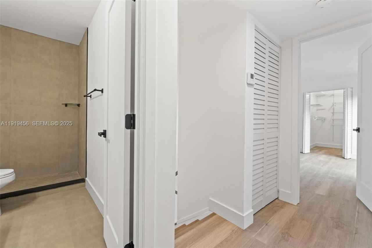 Real estate property located at 14201 94th Cir Ln #103-5, Miami-dade, Camelot One Condo, Miami, FL