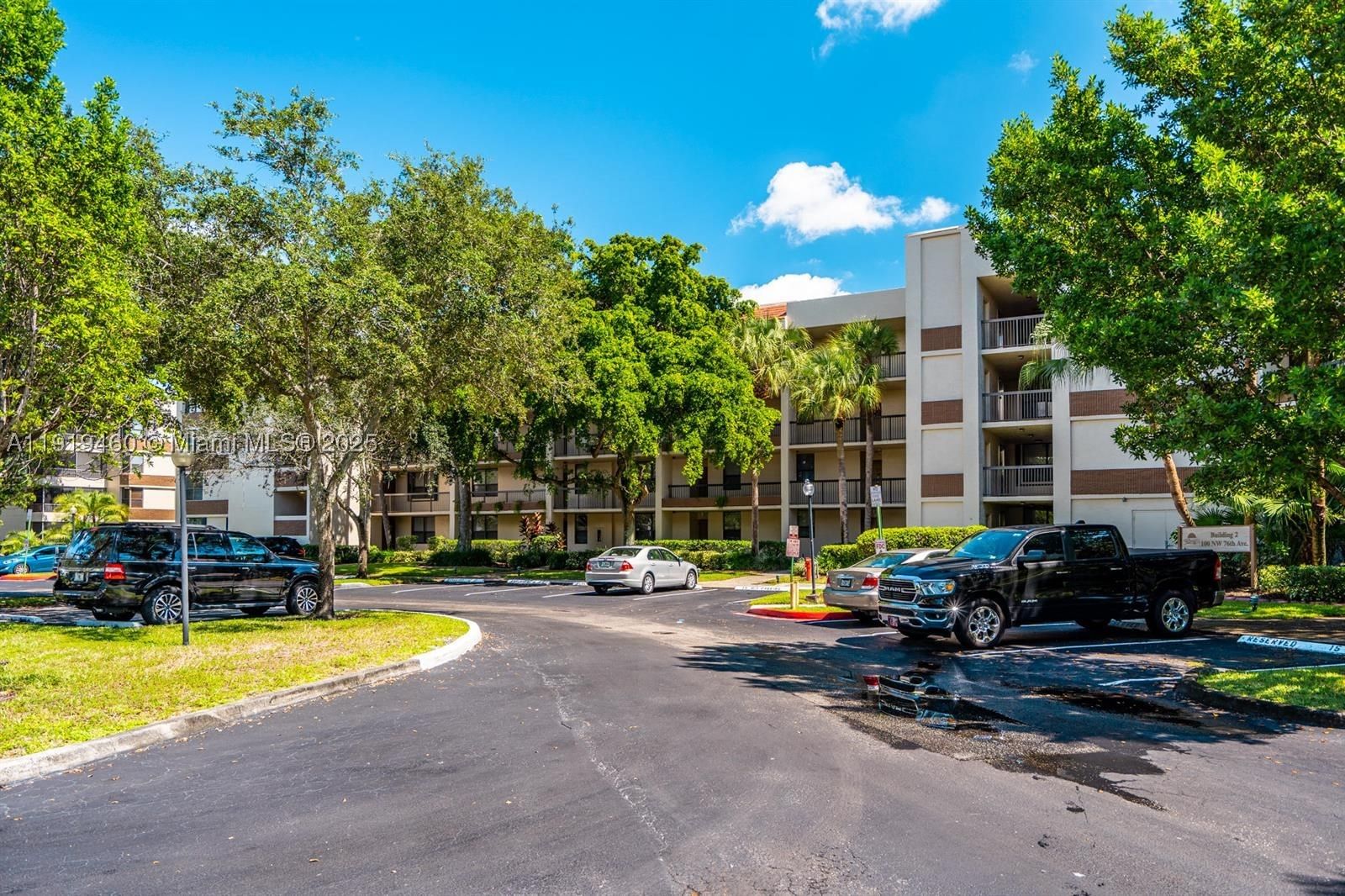 Real estate property located at 100 76th Ave #404-2, Broward, Lakes Of Newport I Condo, Plantation, FL