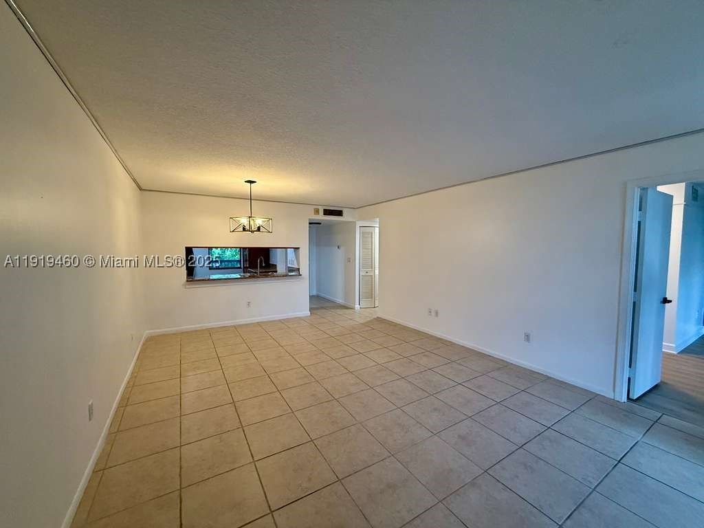 Real estate property located at 100 76th Ave #404-2, Broward, Lakes Of Newport I Condo, Plantation, FL