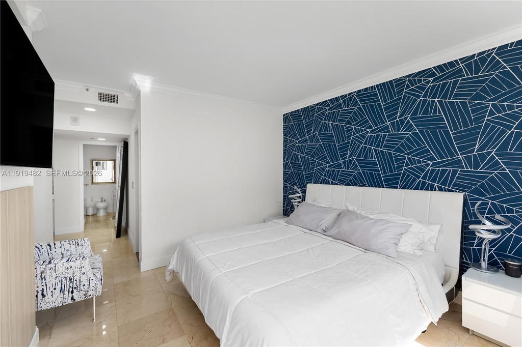 Real estate property located at 520 Brickell Key Dr A1207, Miami-dade, Brickell Key One Condo, Miami, FL