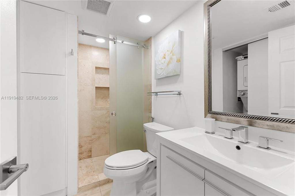 Real estate property located at 520 Brickell Key Dr A1207, Miami-dade, Brickell Key One Condo, Miami, FL