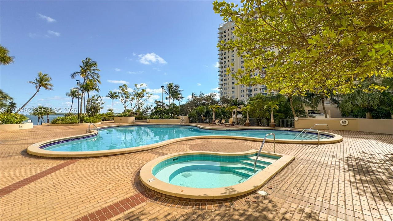 Real estate property located at 520 Brickell Key Dr A1207, Miami-dade, Brickell Key One Condo, Miami, FL