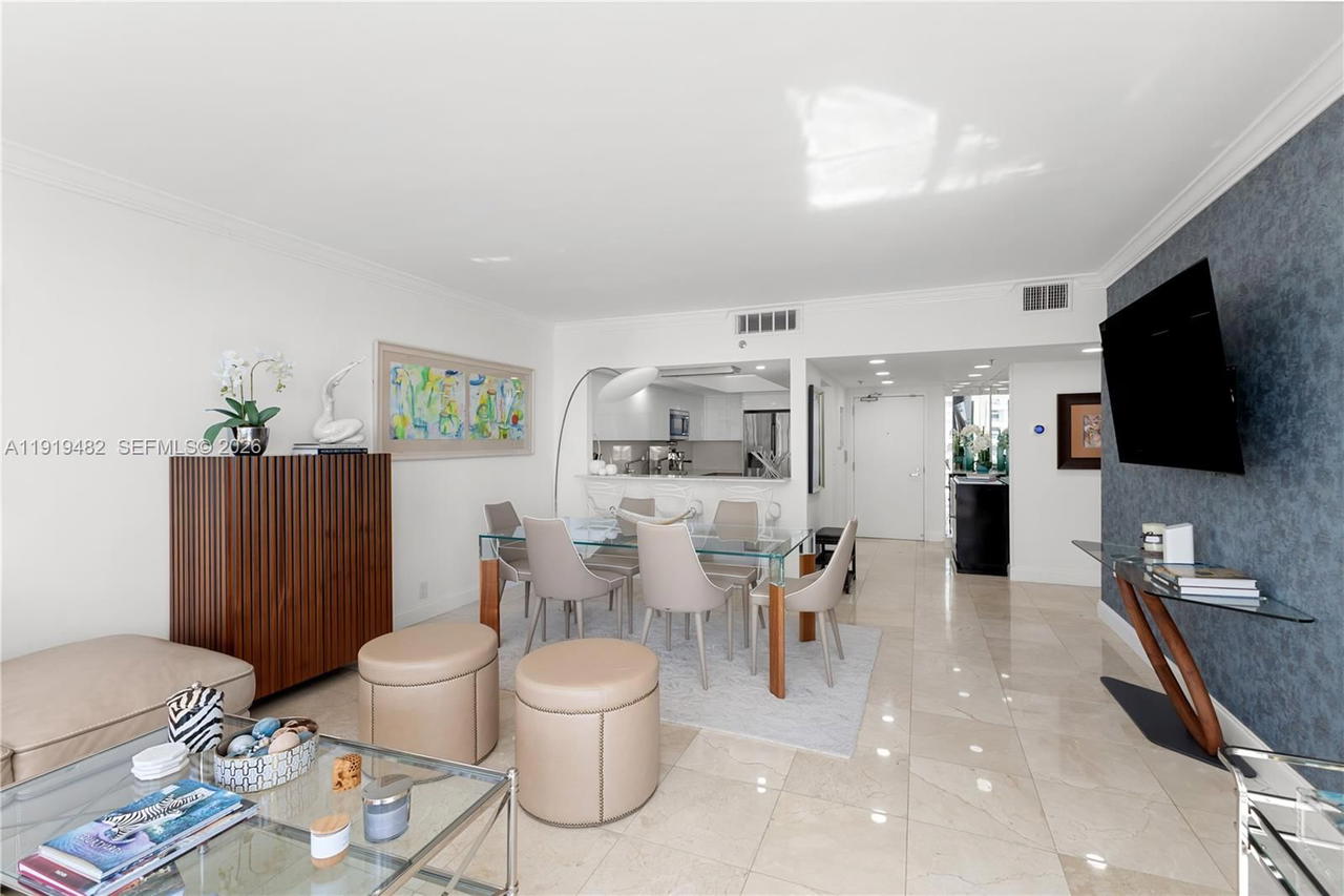 Real estate property located at 520 Brickell Key Dr A1207, Miami-dade, Brickell Key One Condo, Miami, FL