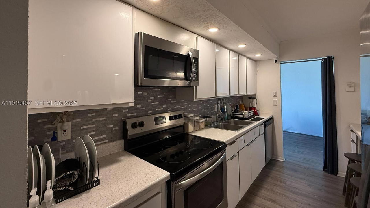 Real estate property located at 7051 Environ Blvd #436, Broward, Environ I Condo 5 And 6, Lauderhill, FL
