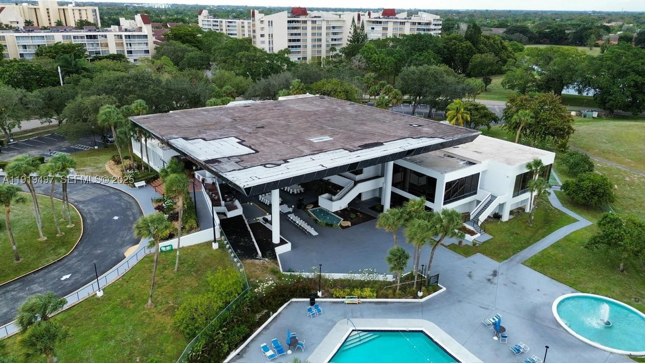 Real estate property located at 7051 Environ Blvd #436, Broward, Environ I Condo 5 And 6, Lauderhill, FL