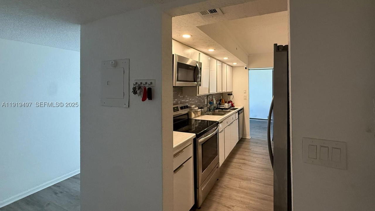 Real estate property located at 7051 Environ Blvd #436, Broward, Environ I Condo 5 And 6, Lauderhill, FL