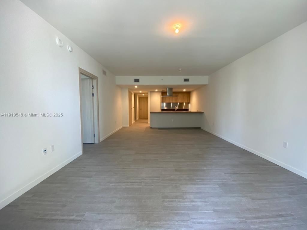 Real estate property located at 1000 Brickell Plz #3207, Miami-dade, Brickell Flatiron Condo, Miami, FL