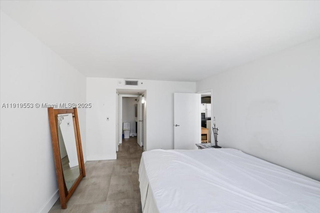 Real estate property located at 7601 Treasure Dr # 2109, Miami-dade, Grandview Palace, North Bay Village, FL