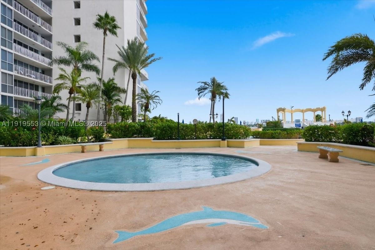 Real estate property located at 7601 Treasure Dr # 2109, Miami-dade, Grandview Palace, North Bay Village, FL