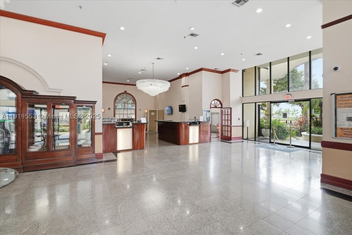 Real estate property located at 7601 Treasure Dr # 2109, Miami-dade, Grandview Palace, North Bay Village, FL