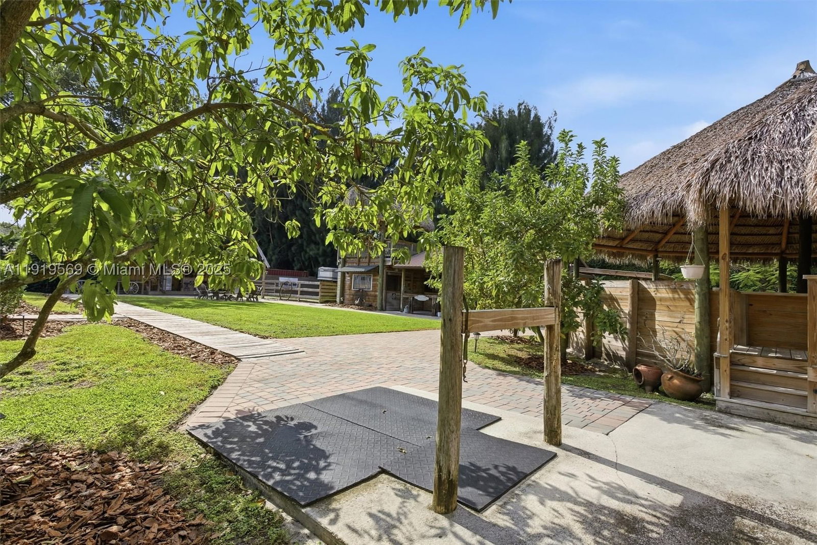 Real estate property located at 5601 195th Ter, Broward, Green Glades South, Southwest Ranches, FL