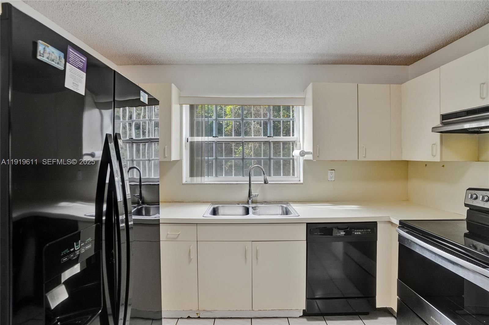 Real estate property located at 13401 38th St, Miami-dade, J G Heads Farms Sub, Miami, FL