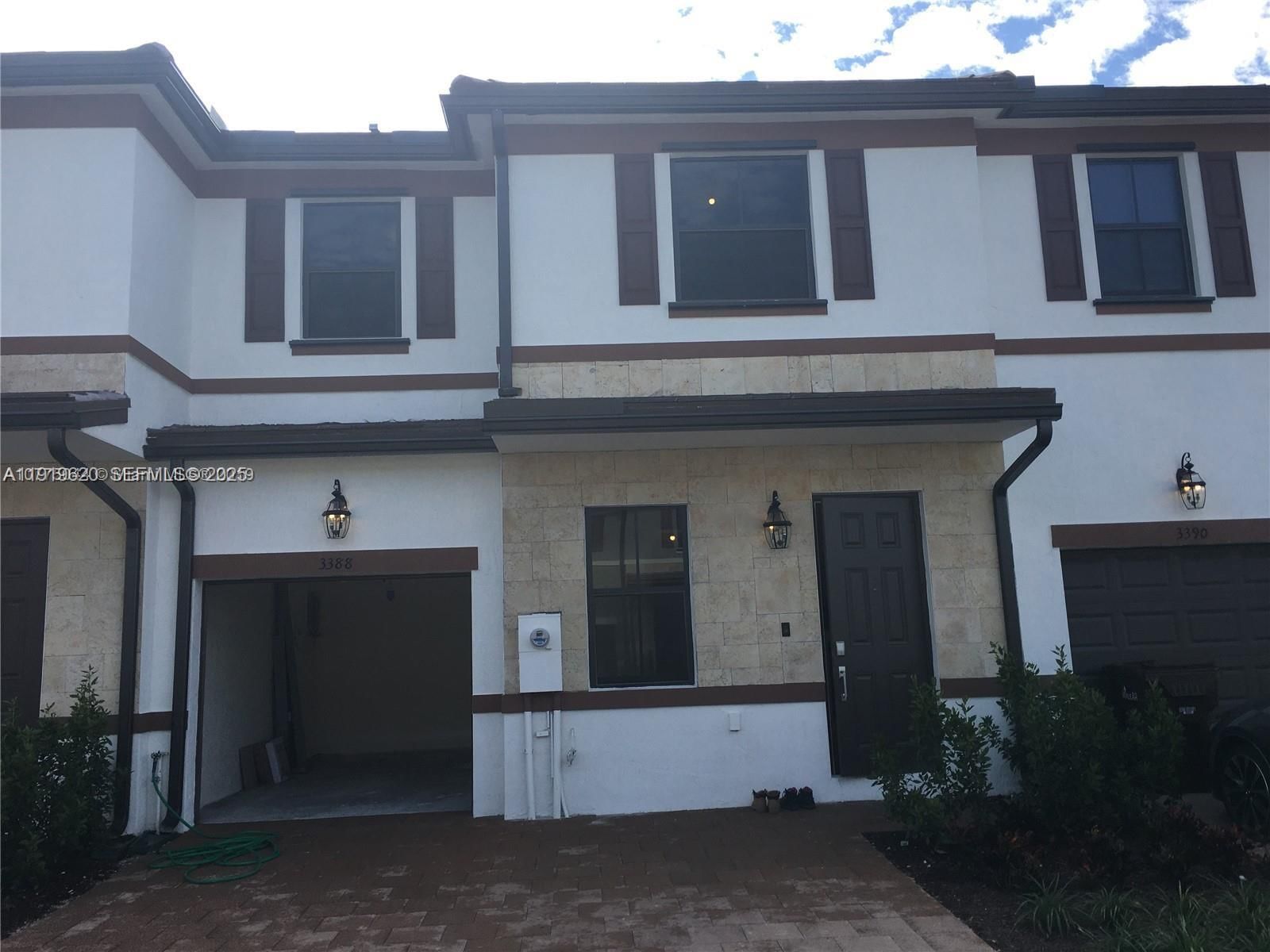 Real estate property located at 3388 100th Ter, Miami-dade, Aquabella Section One, Hialeah, FL