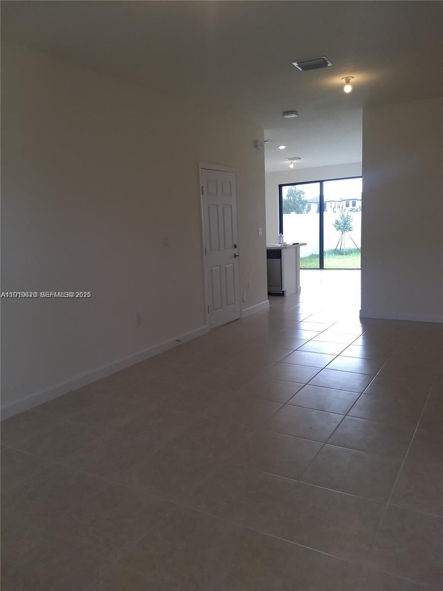 Real estate property located at 3388 100th Ter, Miami-dade, Aquabella Section One, Hialeah, FL