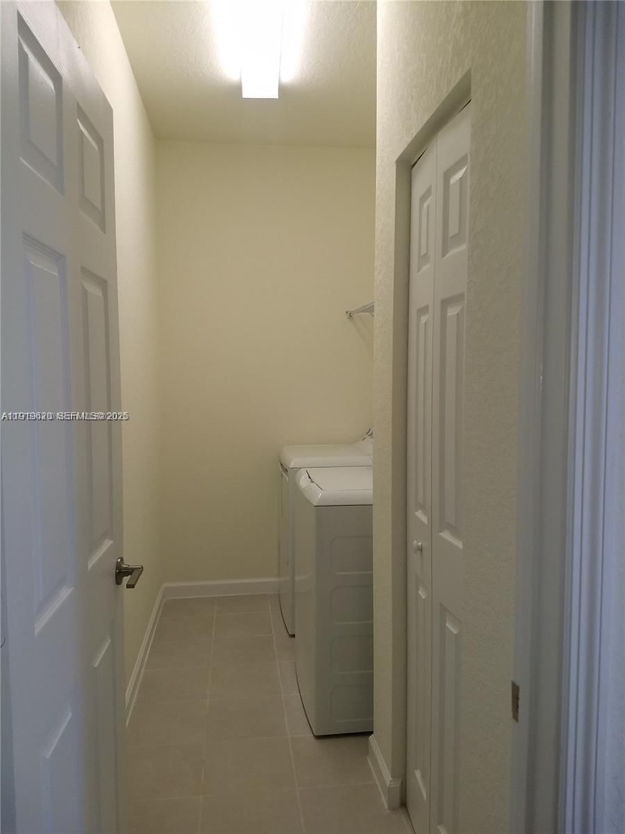 Real estate property located at 3388 100th Ter, Miami-dade, Aquabella Section One, Hialeah, FL