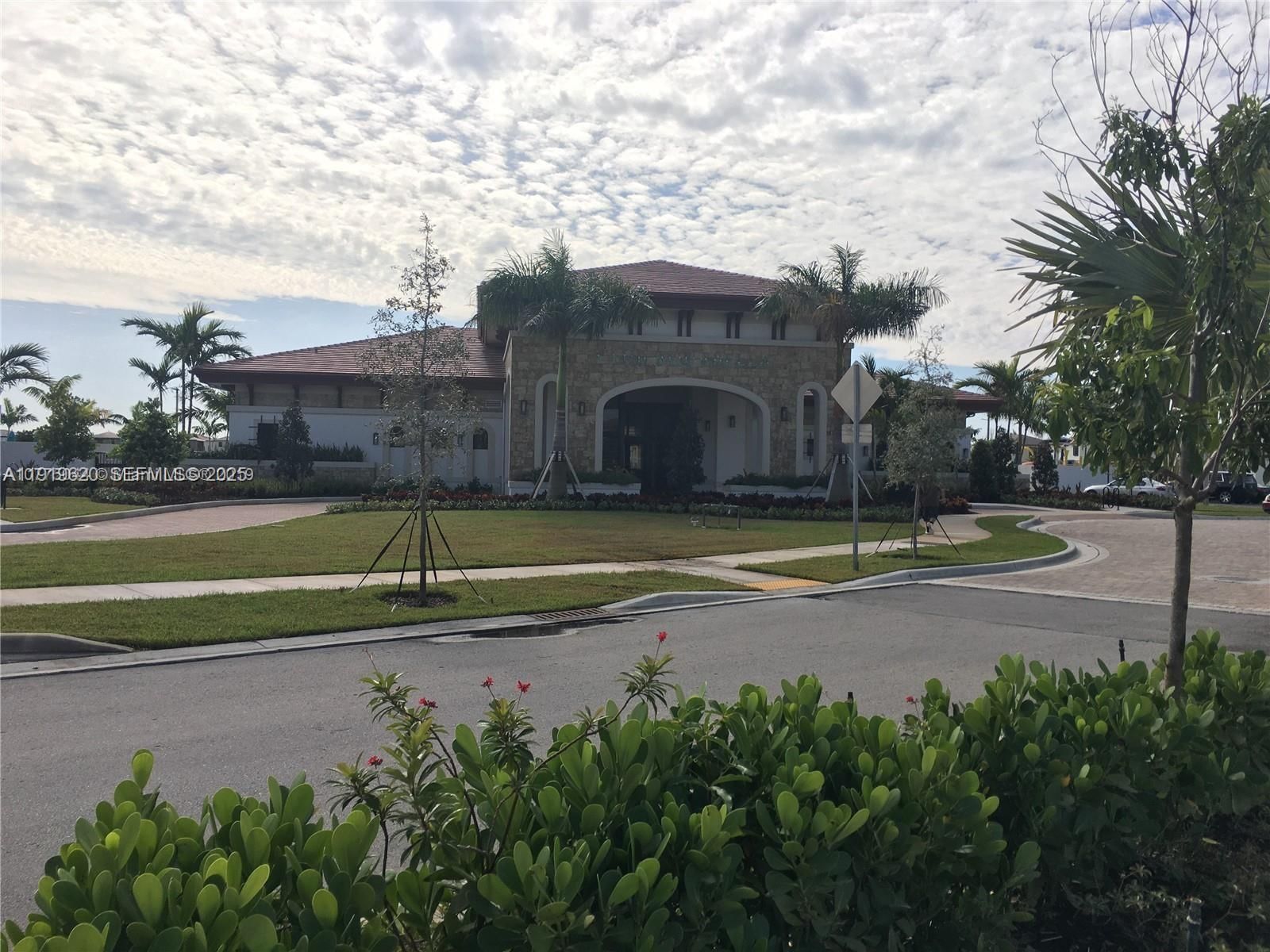 Real estate property located at 3388 100th Ter, Miami-dade, Aquabella Section One, Hialeah, FL
