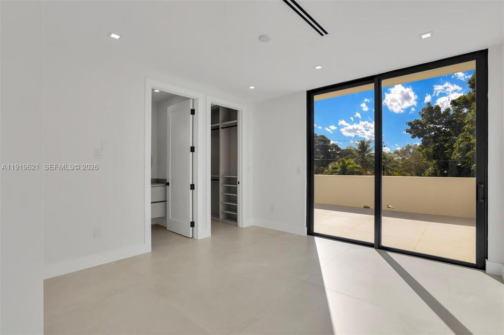 Real estate property located at 2324 26th St, Miami-dade, Silver Bluff Est-sec B, Miami, FL