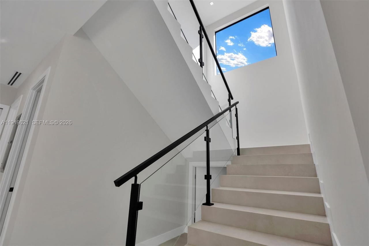 Real estate property located at 2324 26th St, Miami-dade, Silver Bluff Est-sec B, Miami, FL