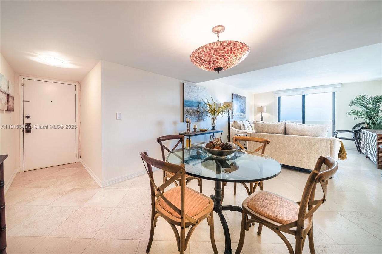 Real estate property located at 1621 Collins Ave #802, Miami-dade, The Georgian Condo, Miami Beach, FL