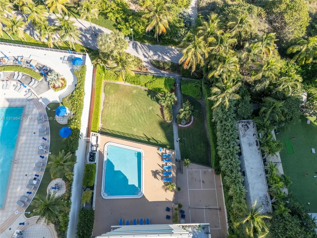 Real estate property located at 1621 Collins Ave #802, Miami-dade, The Georgian Condo, Miami Beach, FL