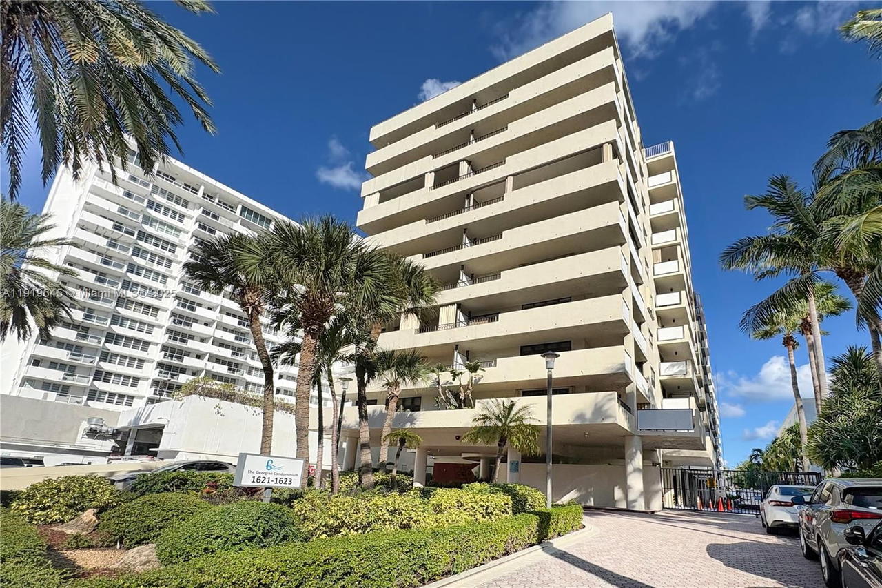 Real estate property located at 1621 Collins Ave #802, Miami-dade, The Georgian Condo, Miami Beach, FL