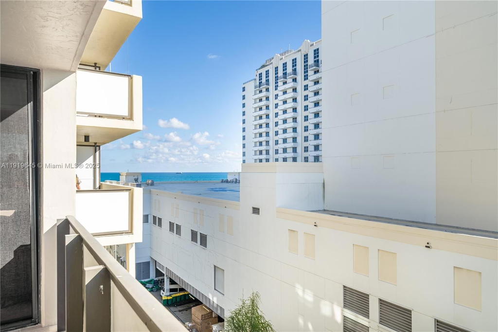Real estate property located at 1621 Collins Ave #802, Miami-dade, The Georgian Condo, Miami Beach, FL