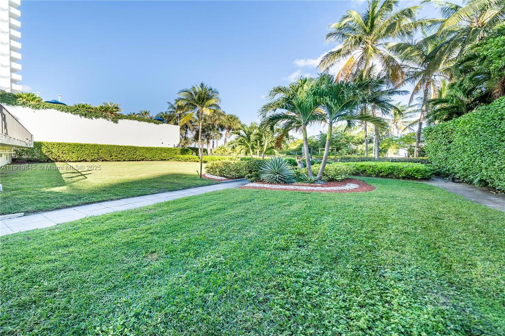 Real estate property located at 1621 Collins Ave #802, Miami-dade, The Georgian Condo, Miami Beach, FL