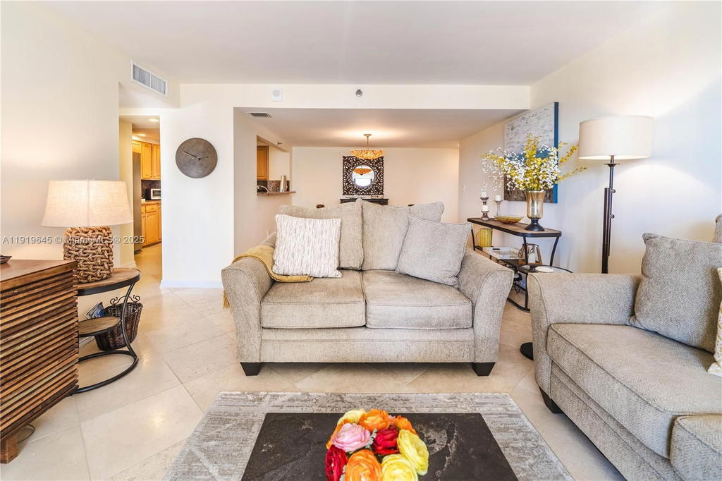 Real estate property located at 1621 Collins Ave #802, Miami-dade, The Georgian Condo, Miami Beach, FL