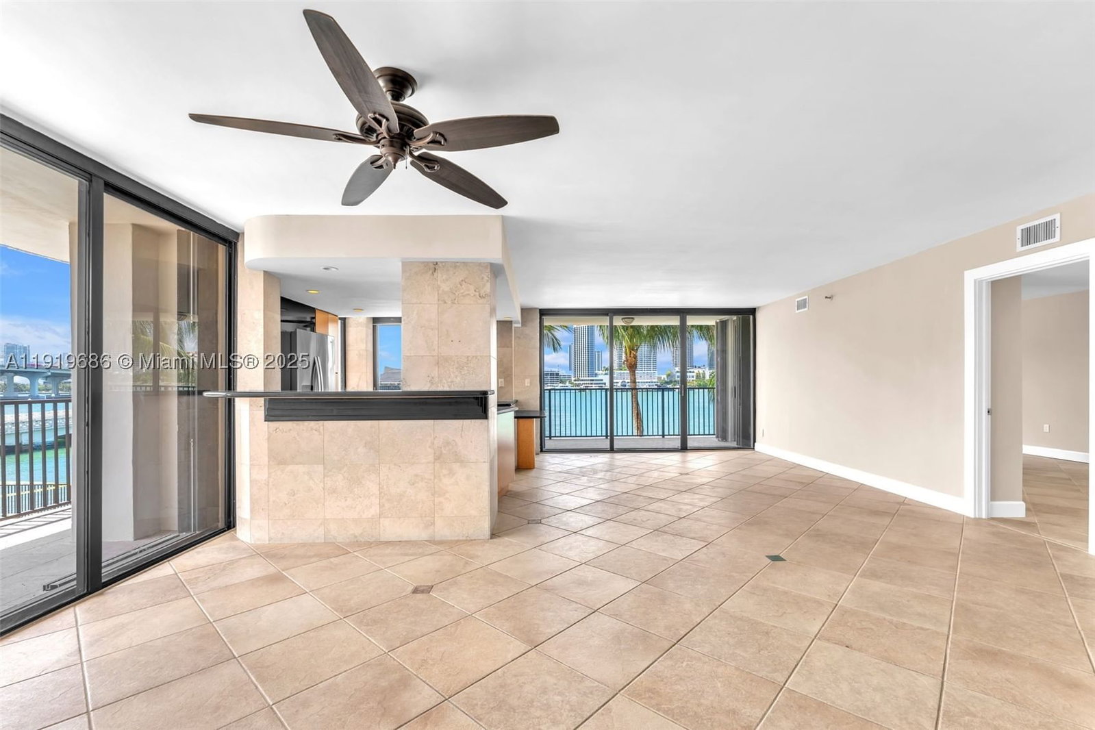 Real estate property located at 801 Venetian Dr #208, Miami-dade, Venetian Isle Condo, Miami Beach, FL
