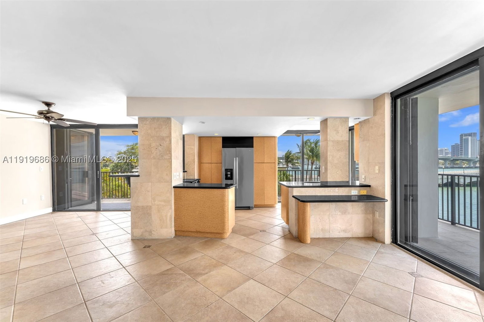 Real estate property located at 801 Venetian Dr #208, Miami-dade, Venetian Isle Condo, Miami Beach, FL