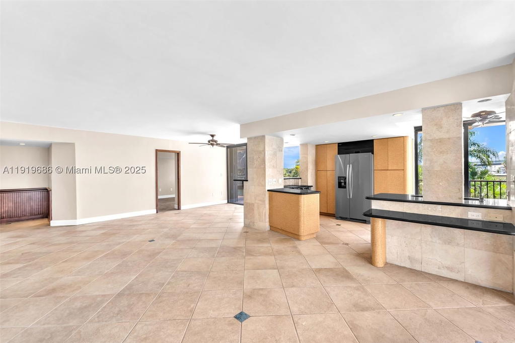Real estate property located at 801 Venetian Dr #208, Miami-dade, Venetian Isle Condo, Miami Beach, FL