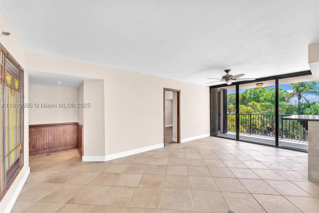 Real estate property located at 801 Venetian Dr #208, Miami-dade, Venetian Isle Condo, Miami Beach, FL