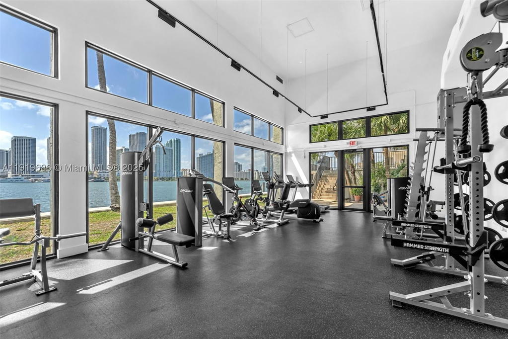 Real estate property located at 801 Venetian Dr #208, Miami-dade, Venetian Isle Condo, Miami Beach, FL