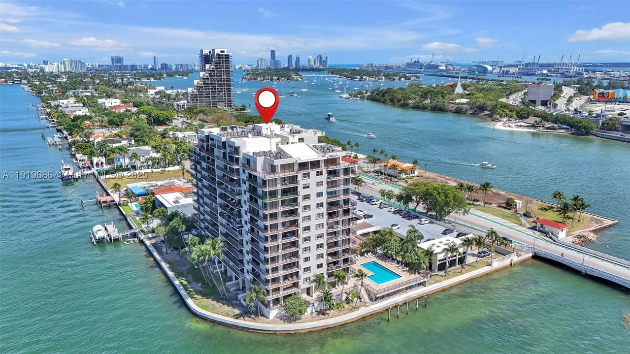 Real estate property located at 801 Venetian Dr #208, Miami-dade, Venetian Isle Condo, Miami Beach, FL