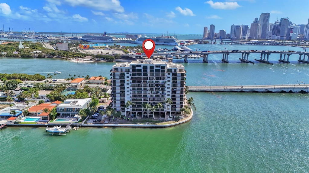 Real estate property located at 801 Venetian Dr #208, Miami-dade, Venetian Isle Condo, Miami Beach, FL