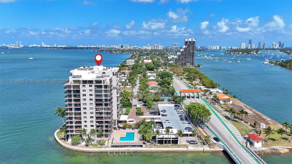 Real estate property located at 801 Venetian Dr #208, Miami-dade, Venetian Isle Condo, Miami Beach, FL