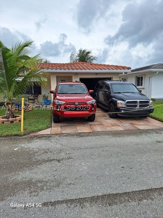 Real estate property located at 5803 86th Ter, Broward, Mainlands Of Tamarac Lake, Tamarac, FL