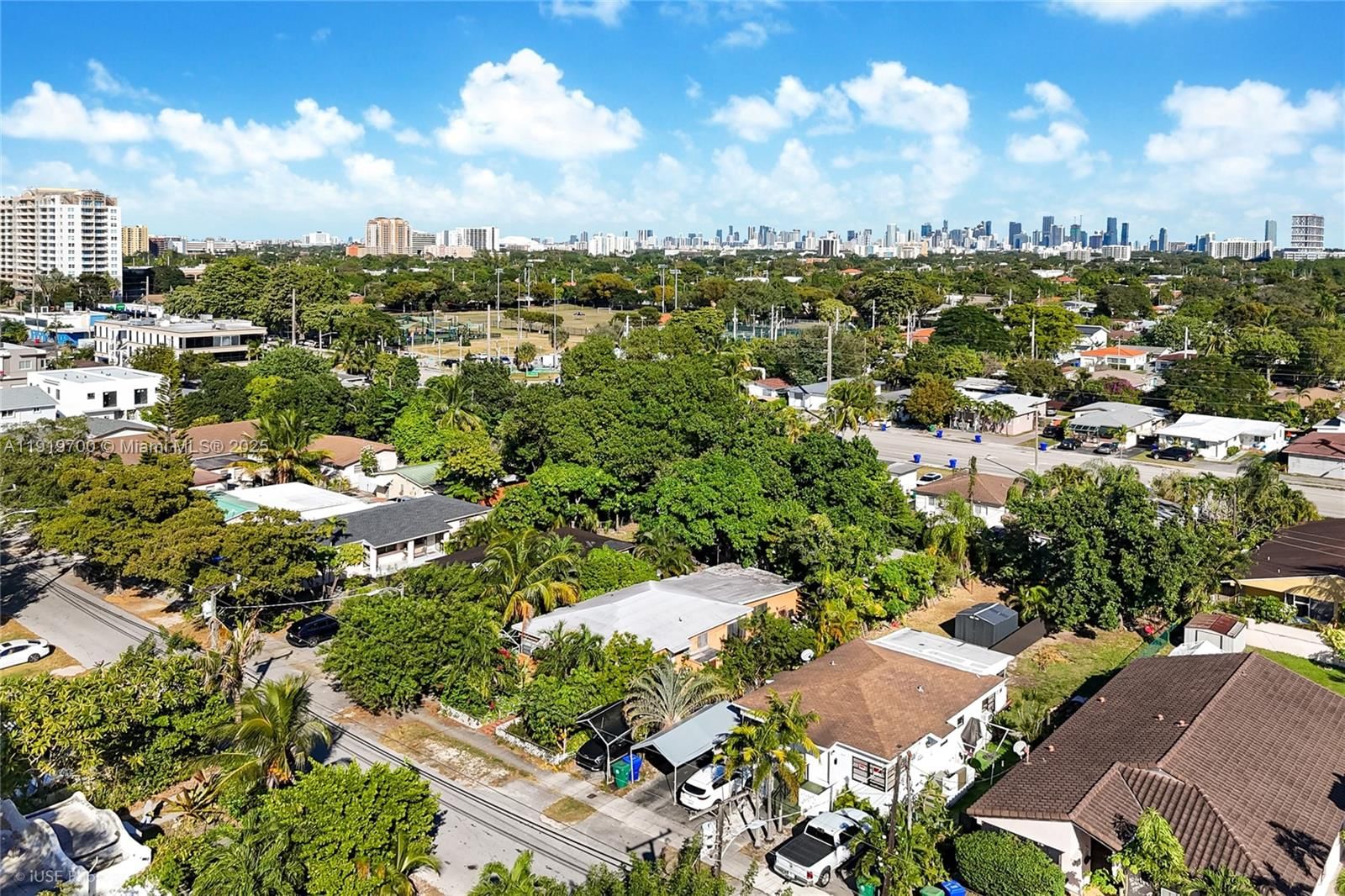 Real estate property located at 2845 37th Ct, Miami-dade, Realty Securities Corppb, Miami, FL