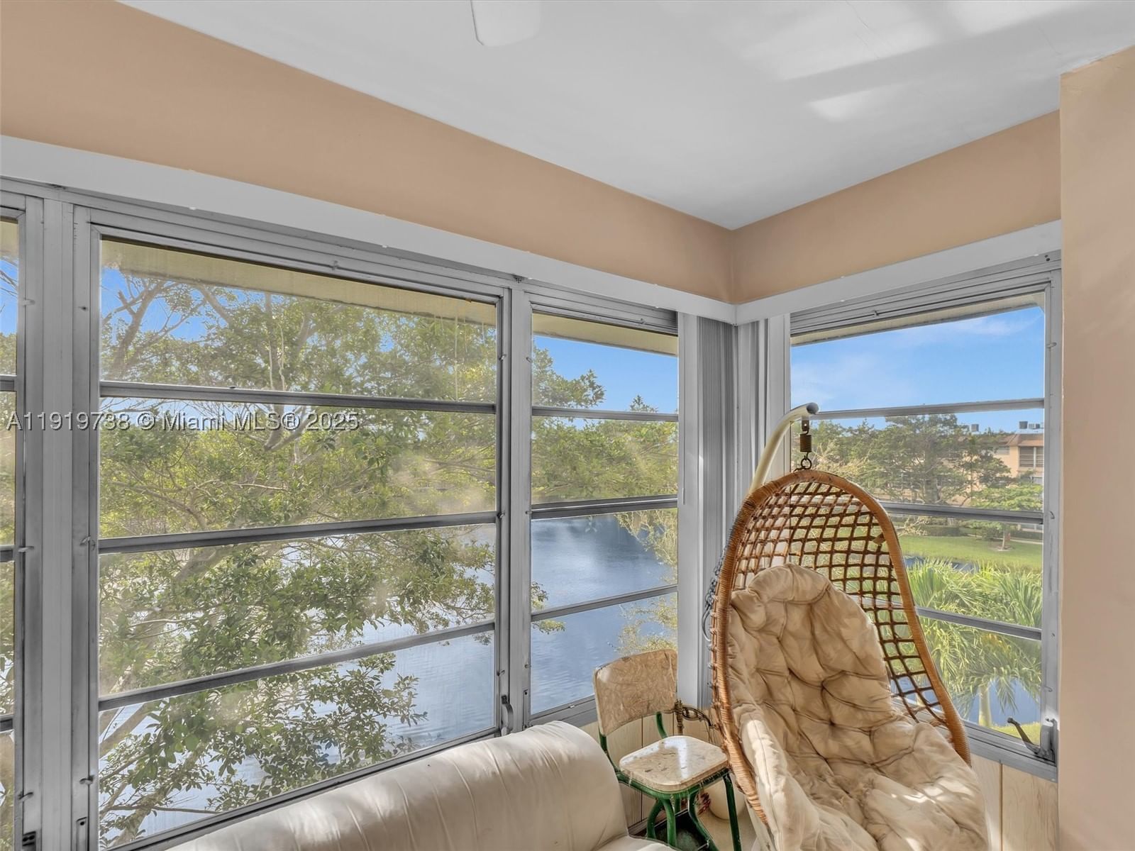 Real estate property located at 5102 36th St #607, Broward, Elderberry Gardens Condo, Lauderdale Lakes, FL