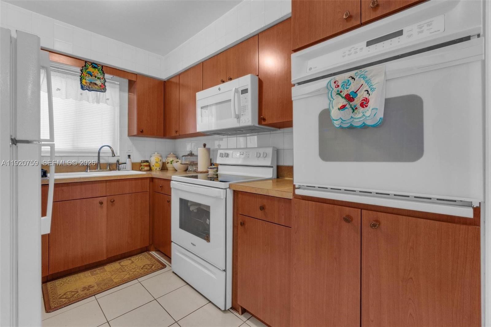 Real estate property located at 371 42nd Ct, Broward, Annex Park, Oakland Park, FL